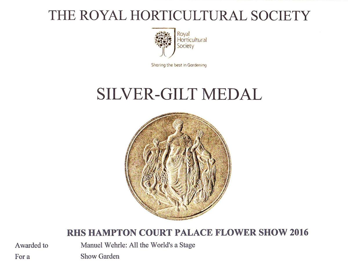 Ausstellungsprojekt im Flower-Show-Kontext mit handwerklicher Präzision.